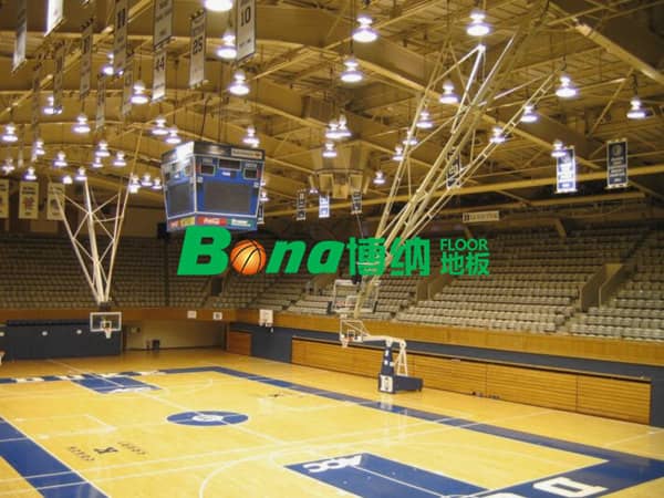 杜克大學(xué)卡梅倫室內(nèi)體育館